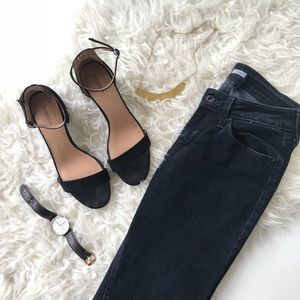 💖 Merona Black strappy suede sandal